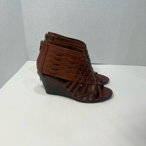 American Eagle by Payless Tan Wedge Sandals